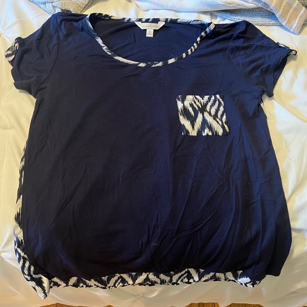 SHORT SLEEVED SHIRT - S